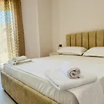 Апартаменты New Apartment,2 ,central Location