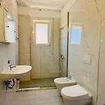 New Apartment,2 ,central Location