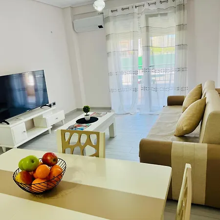New Apartment,2 ,central Location Апартаменты Влёра