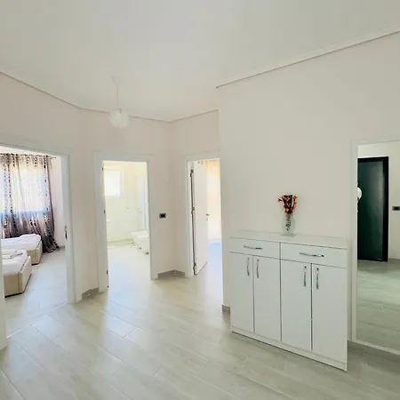 New Apartment,2 ,central Location Apartament Wlora