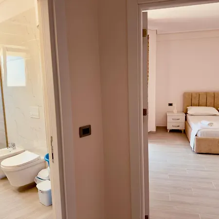 New Apartment,2 ,central Location