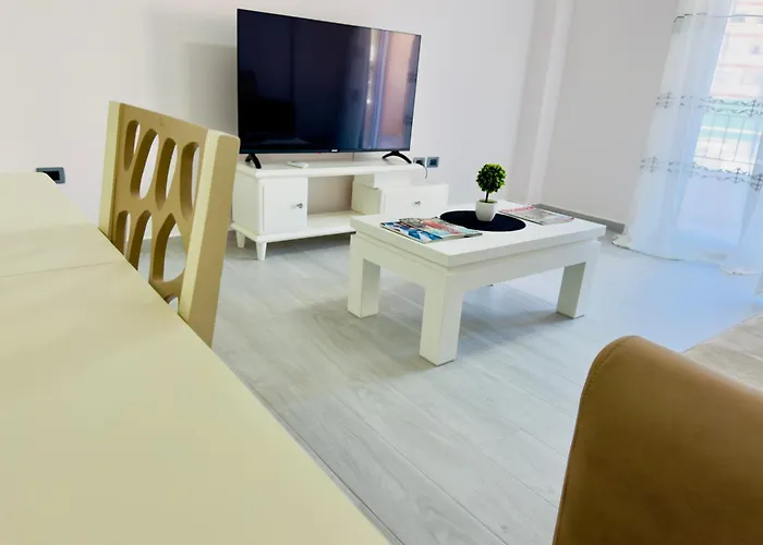 New Apartment,2 ,central Location